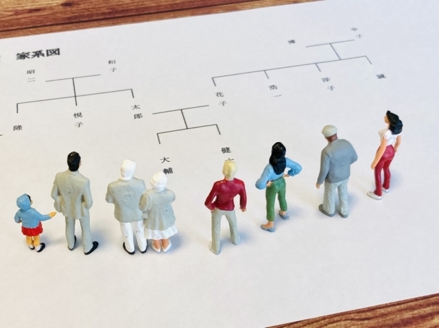 親族が成年後見人の報酬を受け取る場合