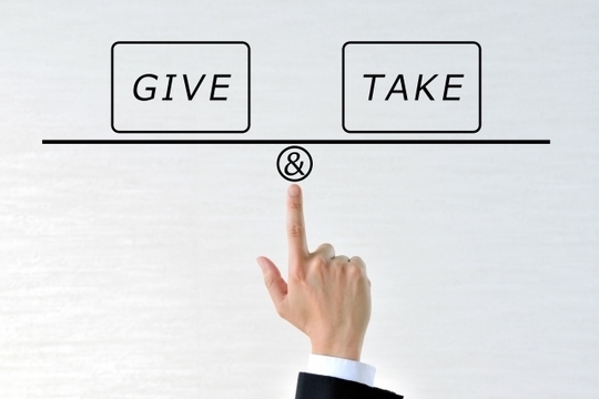 自分の相続分を相続人を含む第三者に譲渡することは可能か？